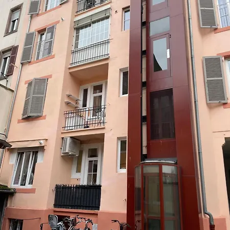 Apartment Le Patcho Confortable & Chaleureux , Idealement Situe Proche Centre Quartier Neustadt Tribunal, Contades